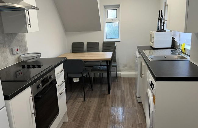 Gateshead's Diamond 2 Bedroom Apartment - Photo 3