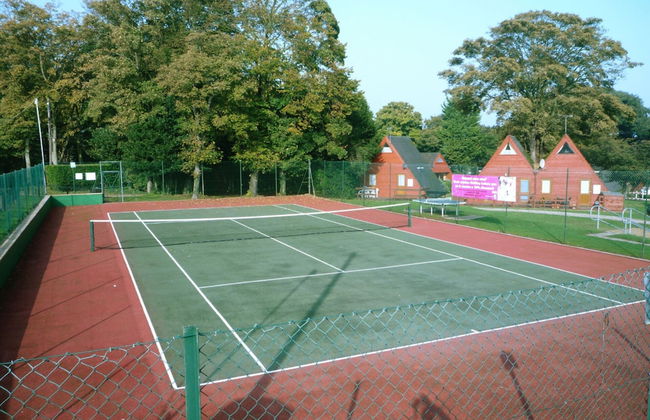 Chalet-sleeps6-parking-garden-pool - Foto 18