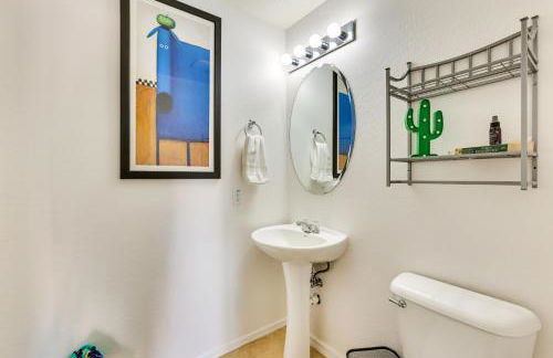 Pool, Game Room! Family-Friendly Surprise Retreat - Foto 11