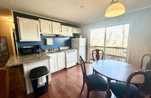 Cottage 12 Lees Ford Marina - Photo 3