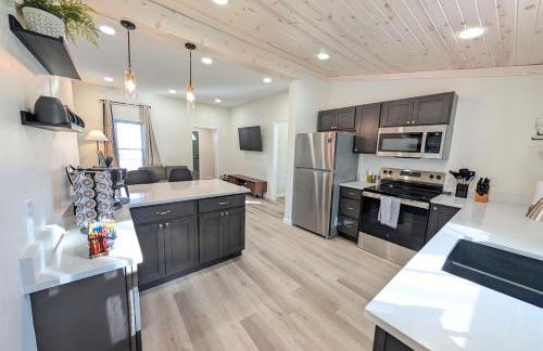 Modern Norwalk Retreat 2 King Suites Sunroom - Foto 21