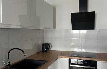 Lux Hill Skyline - Free Private PARKING - Foto 11