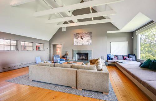 Group-Friendly Newbury Stunner Home Gym, Hot Tub! - Foto 6