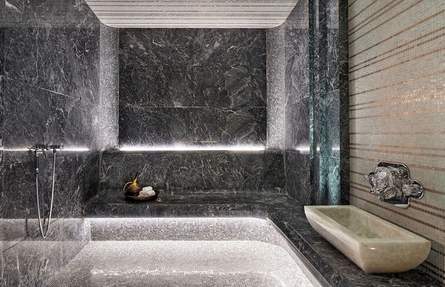 Four Seasons Hotel George V - Photo 75