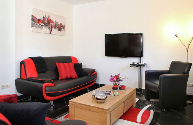 Holiday Home in Epen With Garden & BBQ - Photo 8