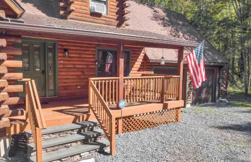 Secluded Log Cabin with Hot Tub Fire Pit Game Room - Foto 17