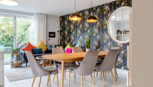 Spacious Family Oasis Explore with Ease - Pass the Keys - Foto 4, Garden view