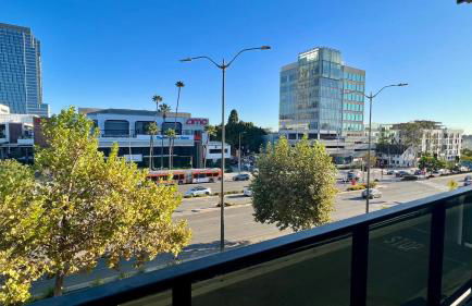 Century City Cozy 3 Bedroom Apartment with Parking 302,303 - Foto 35