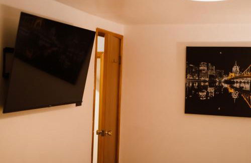 Pittsburgh's South Side 3BD 2 miles to PNC park - Foto 38