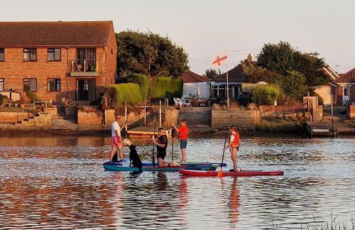 Hayling Hideaway, private cosy annex near to beach - Photo 19