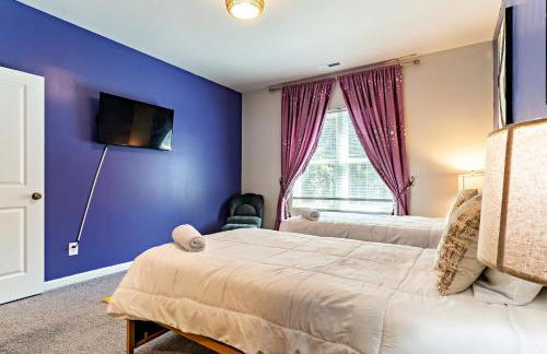 Special Deal! Raleigh Luxe Family Retreat, 15 Min to Downtown, Kids Gear, Fast WiFi for WFH, EV & Pet Friendly - Foto 27