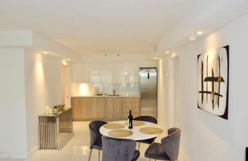 Lux design 2 bedroom unit sleep 4 in SoBe bst area - Foto 3