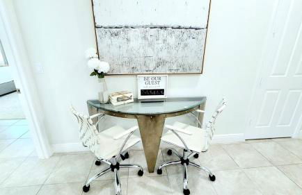 PoshPadz Pool Villa, Hot Tub, Near Beach, Sleeps 6 - Photo 12