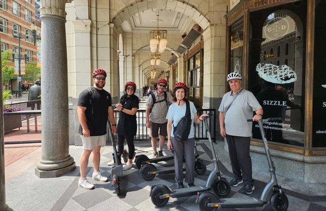 Tour de patinete elétrico por Calgary - Foto 2