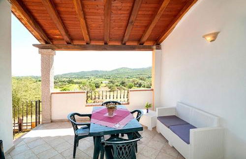 Residence with swimming pool just 5 minutes from Budoni, apartments with air conditoning and private outdoor area - Foto 8