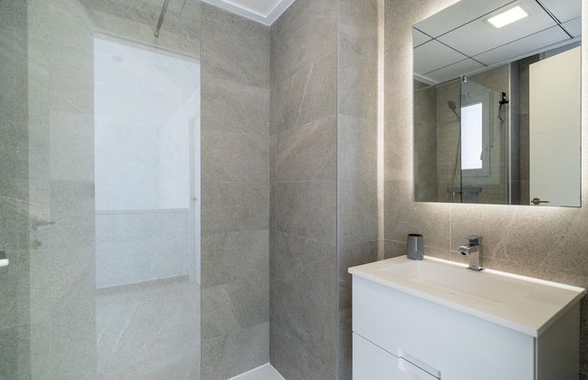 Elegant Home With Pool - Foto 23