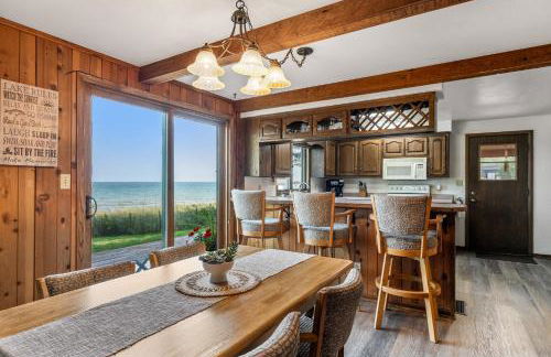 Lily Bay Lodge by Simple Life Rentals - Photo 1