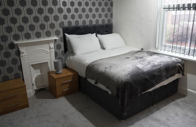 Dean House - Photo 5