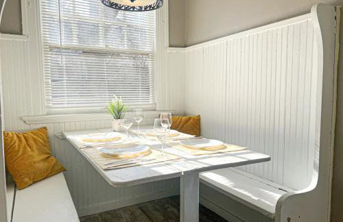 Sleeps up to 20 in Dayton with 6 Bedrooms plus 2 Full Kitchens - Foto 4