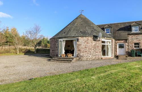 The Roundhouse - Photo 3