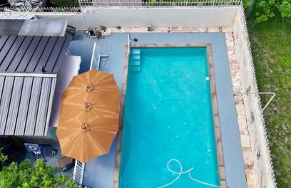 Love Story Pool House, free parking & BBQ - Foto 2