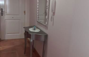 Amanecer marino, solo a 5 minutos andando de la playa - Photo 4