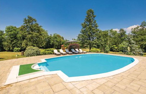 Cozy Home In Viskovo With Wifi - Photo 14