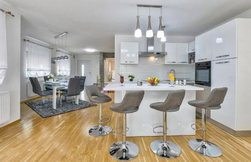 Gorgeous Home In Varazdin Breg With Sauna - Foto 7