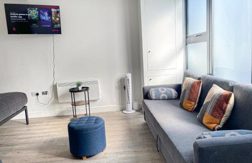Fully-Furnished Studio Apt in Islington with Wi-Fi near Angel, Kings Cross & Upper Street by NourNest Apartments - Foto 8