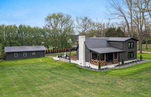 3BR Luxury Log Cabin Near Franklin - Foto 65