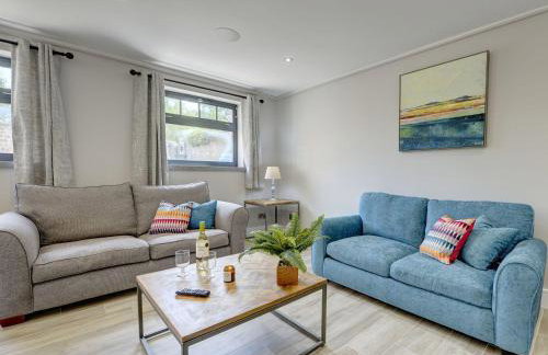 The Gate House - Photo 26