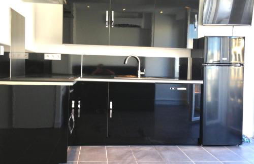 Studio Juan les pins avec terrasse - Photo 7