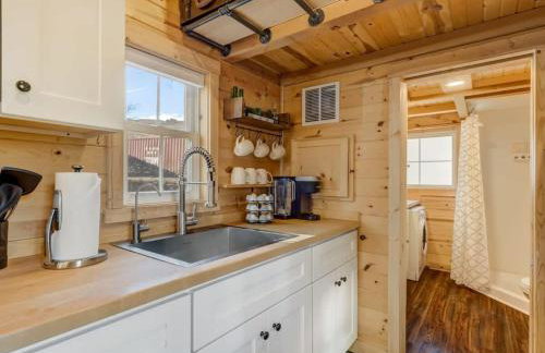 Red Rock Roost Posh Studio near Hiking Trails - Foto 13