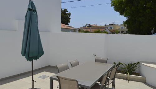 MORADIA NOVA E COMPLETA A 350 MTRS. PRAIA - Foto 3