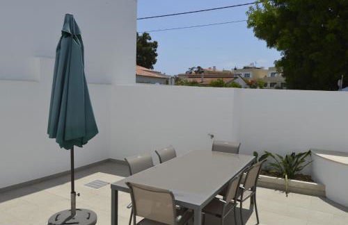 MORADIA NOVA E COMPLETA A 350 MTRS. PRAIA - Foto 3