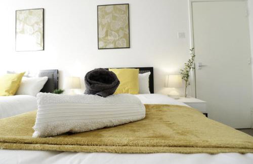 d-Entire 2-Bedroom Apartment in the bustling City Centre WIFI TRAIN & BUS STATION - Foto 19