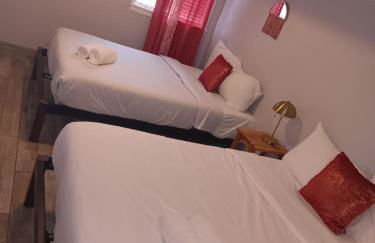 The Retro Pad - Large Yard and Foosball Table - Photo 52