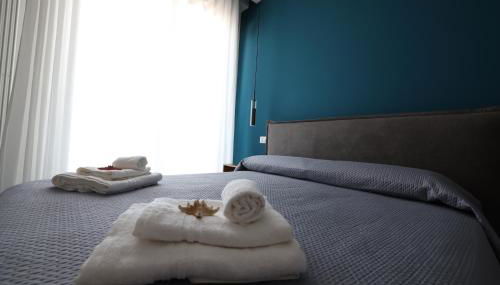 Pier Boutique Apartment - Photo 4, towels