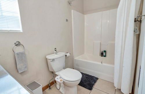 SMART Home close to downtown, MSU, and more - Foto 34