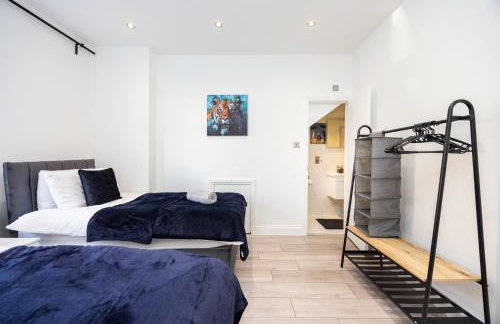 Modern 3 Bedroom Apartment with Ensuite - Foto 17