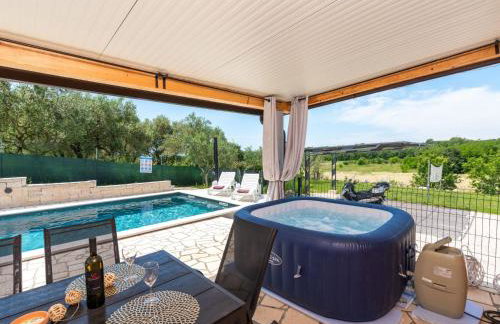 Holiday Home Villa Pendolina mit privatem Pool und Jacuzzi by Interhome - Foto 34