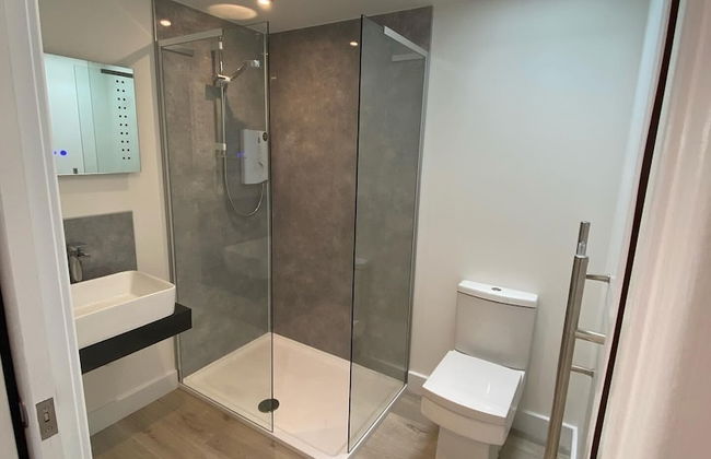 Charming 2-bed Cabin in Inverness, Scotland - Photo 15