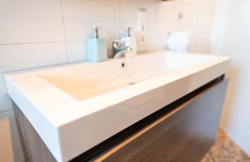 GreenTreeHomes - Penthouse Oak - Photo 23