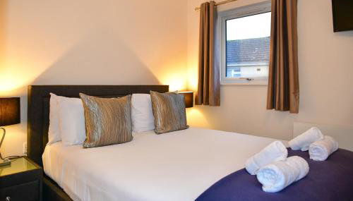 Cardiff Bay Retreat Sleeps 4 Parking - Pass the Keys - Foto 2, Other