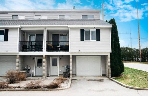 Japandi, 3BD Townhome Near Downtown, Beach and Wineries - Foto 47