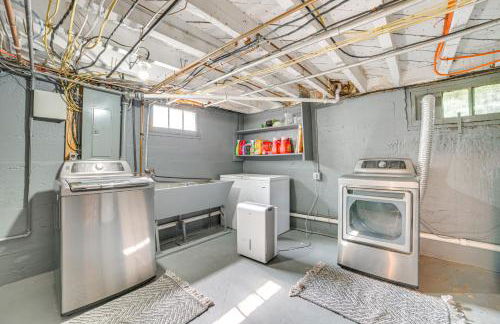 Walk to Dtwn Cozy Home with Fireplace in Charlevoix - Foto 22