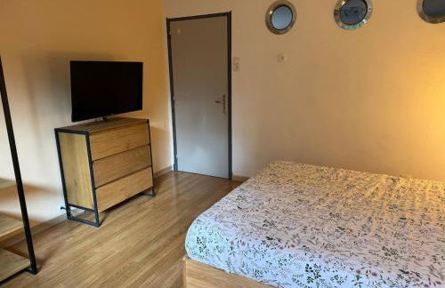 Villa unique, 50 mètres du jardin au lac - Photo 17