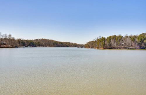 Lake Hartwell Retreat with 2-Tier Dock and Boat Slip! - Foto 37