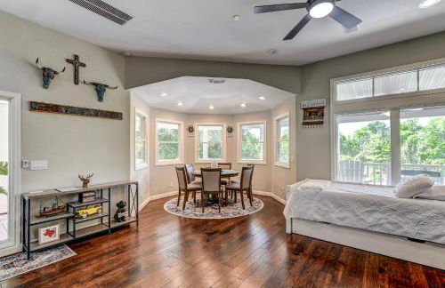 The San Bernard River waterfront provides private access to a spa, boat ramp, and jet skiing - Photo 50