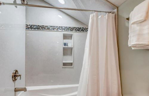 Ocean Overlook 3 Ensuite Bedrooms, Game Lounge, Pet-Friendly & Family Ready - Foto 28